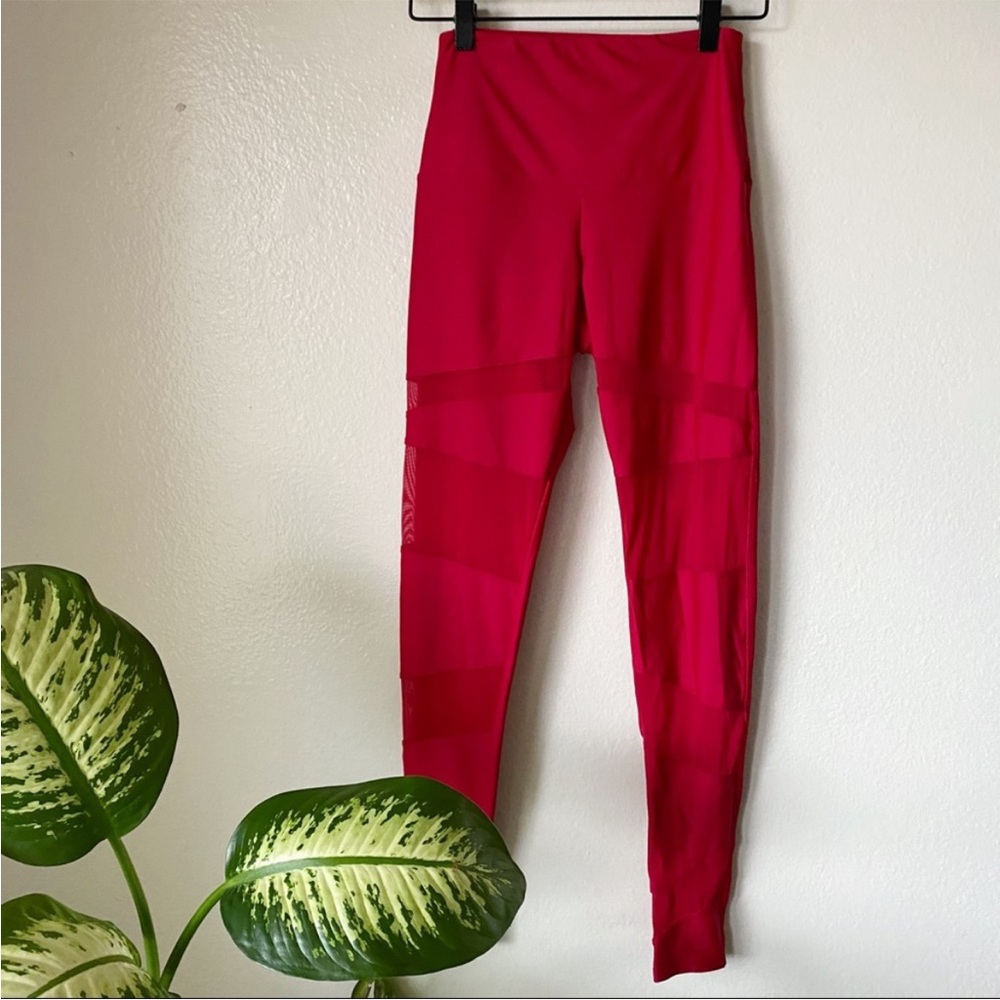 Onzie | High Rise Bondage Leggings